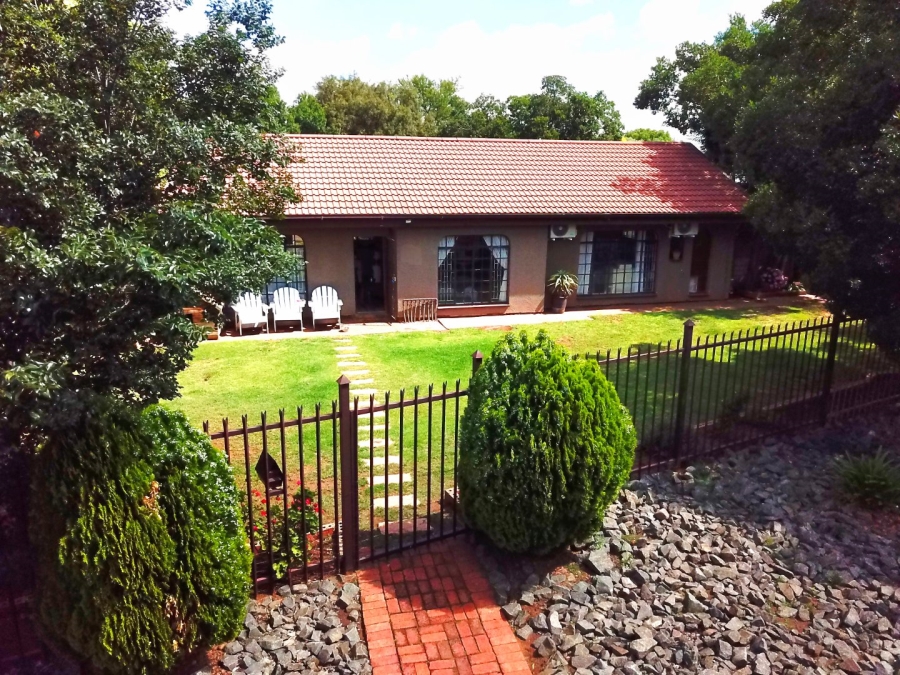 3 Bedroom Property for Sale in Pellissier Free State